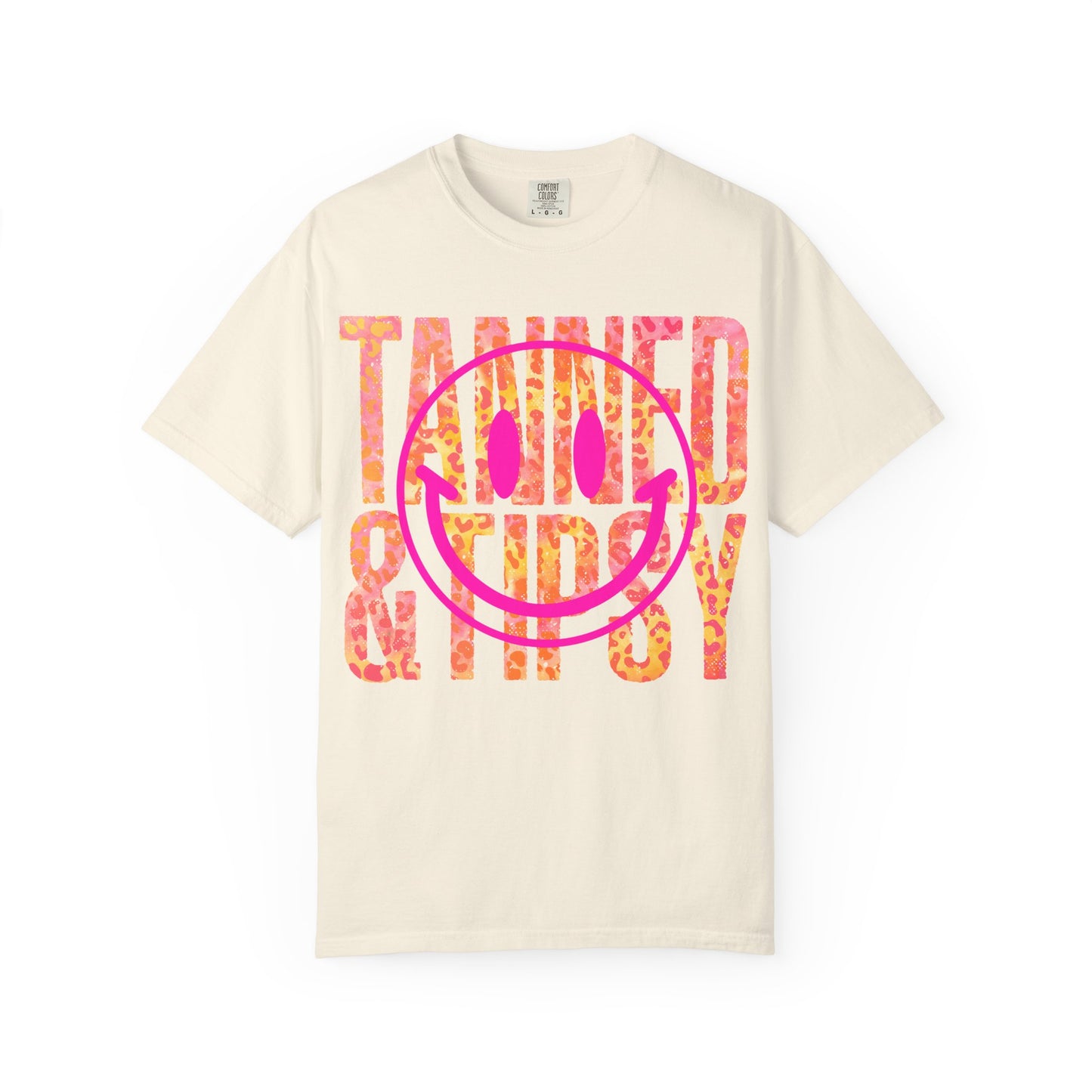 Smiley Face Graphic Tee, Casual Summer Shirt, Gift for Beach Lovers, Trendy Unisex T-shirt, Fun Party Apparel, Celebration Wear